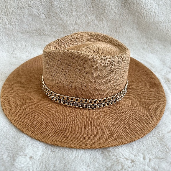 NEW!!! Women straw hat with gold chain - Picture 1 of 5